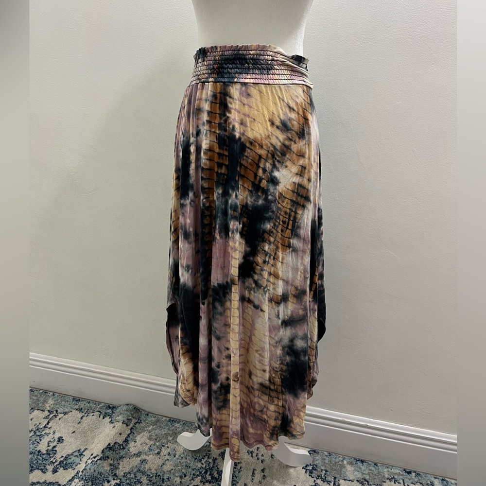 eesome Multicolor Tie-Dye Skirt EUC Fits Size S/M